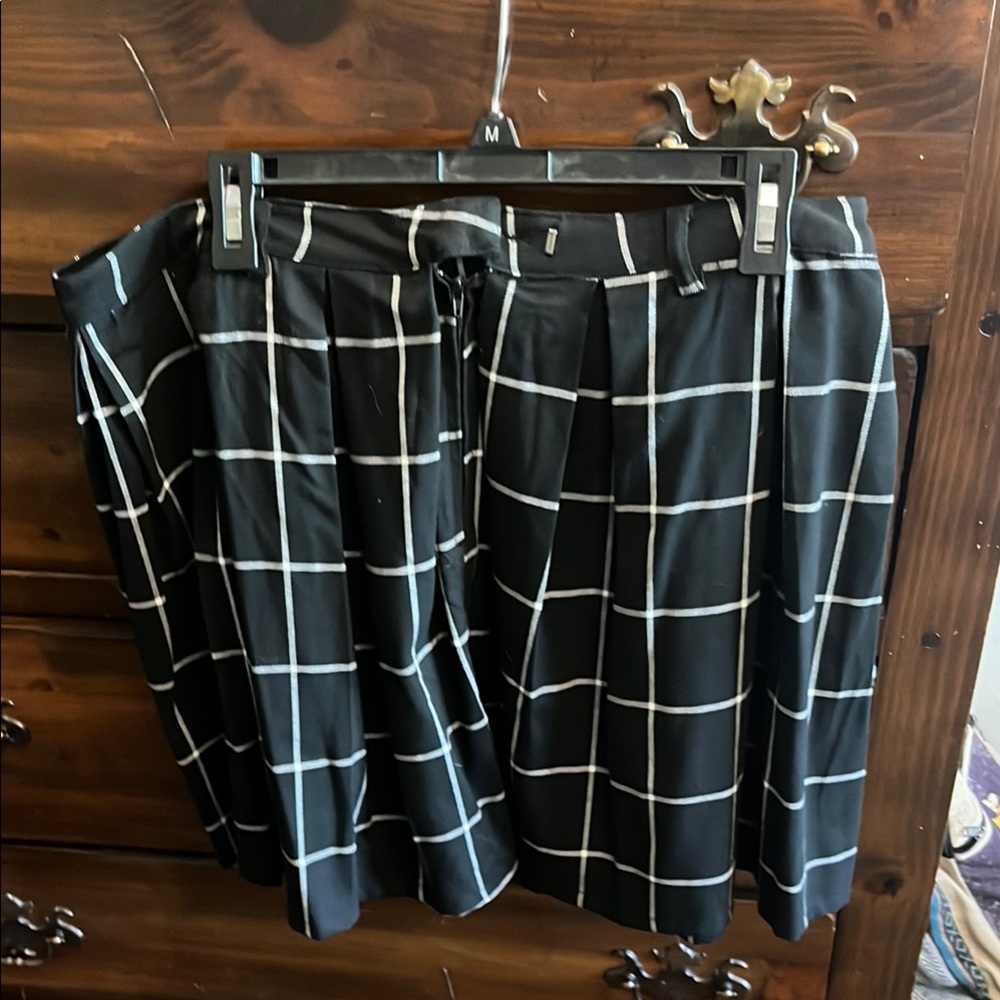 LX HOTTOPIC Black and White Checkered Skirt